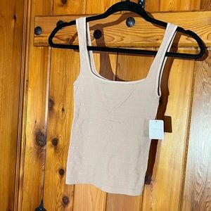 ✨Free People Happiness Runs Square Neck Crop✨